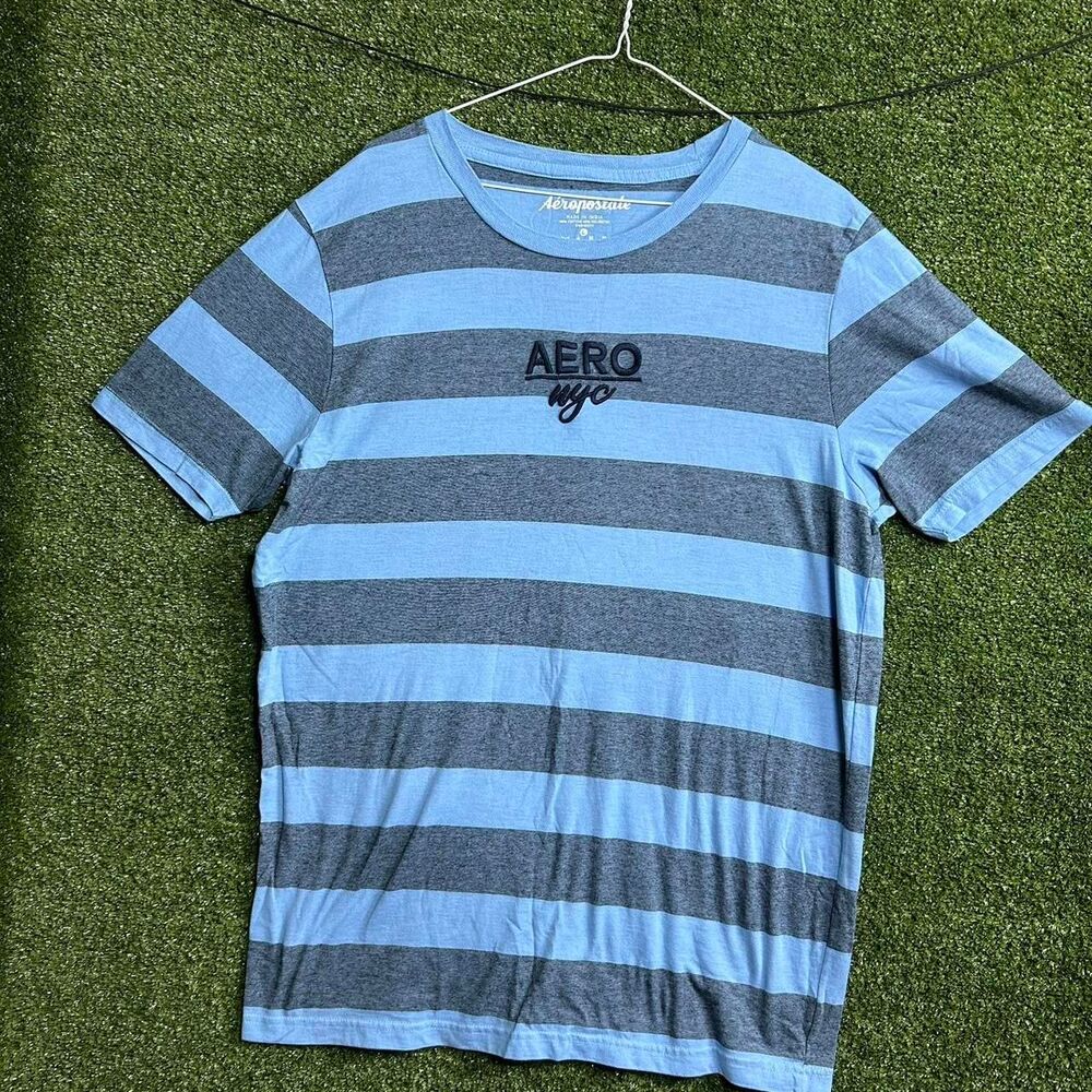 Aeropostale Men's Blue T-shirt